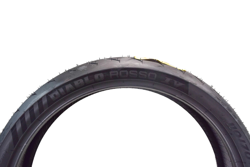 Pirelli Diablo Rosso IV Motorcycle Tires Set ?C Front 110/70ZR17 & Rear 190/55ZR17 with Bonus Keychain